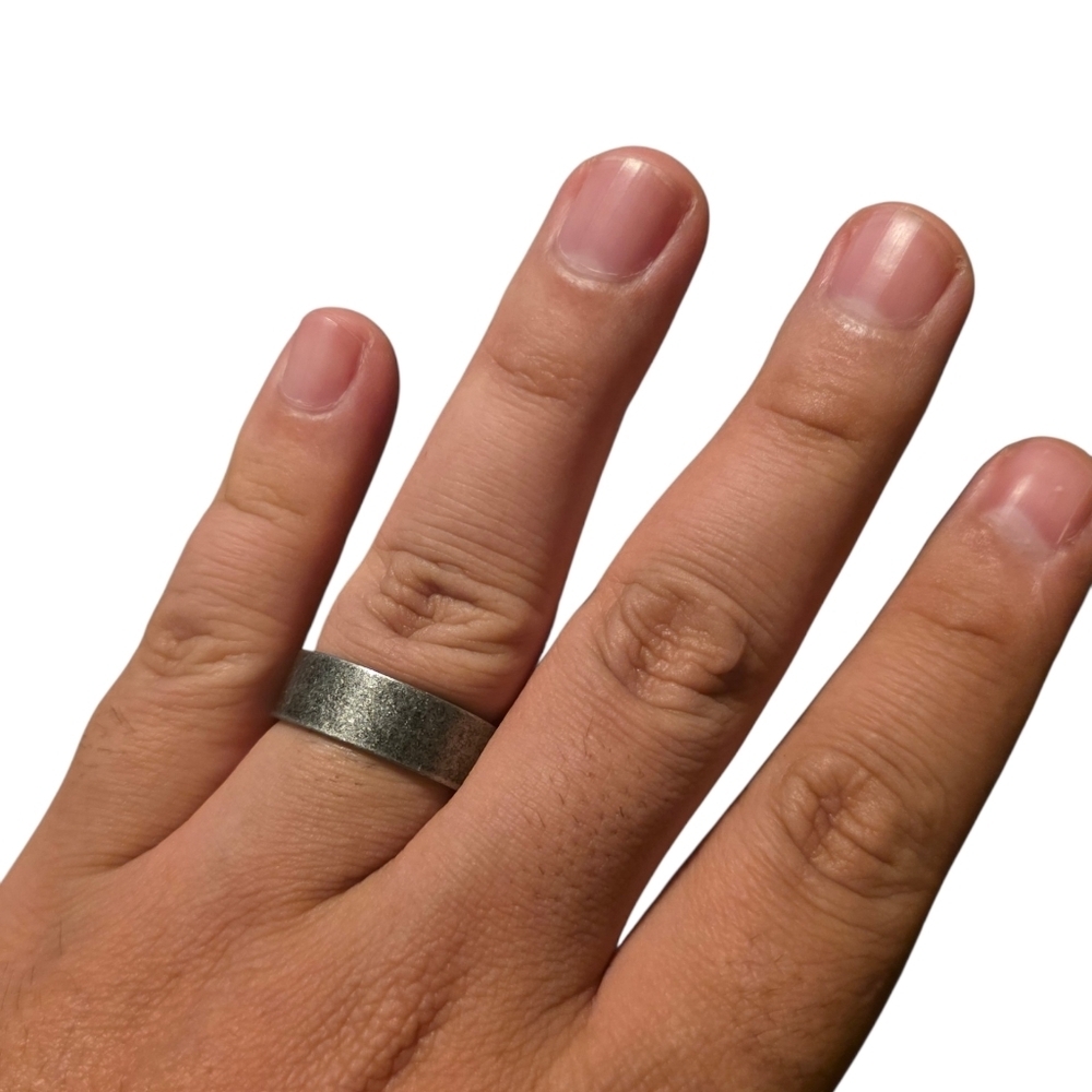 New Stainless Steel Ring Vintage Inspired Finish Size 12 - Picture 4 of 4